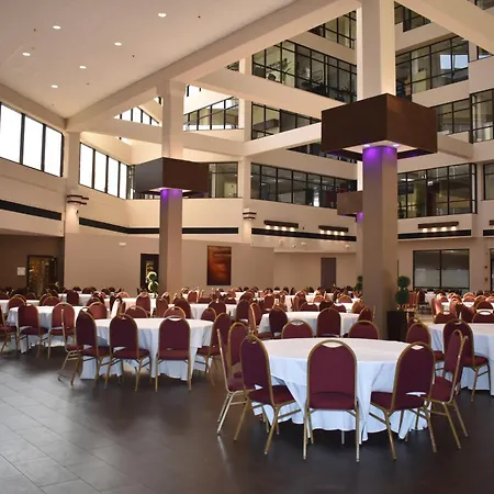 Sheraton Lisle Naperville Hotel
