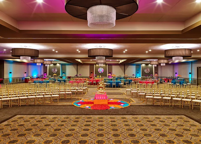 Sheraton Naperville Hotel