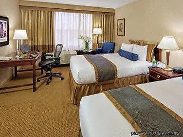 Sheraton Naperville 3*
