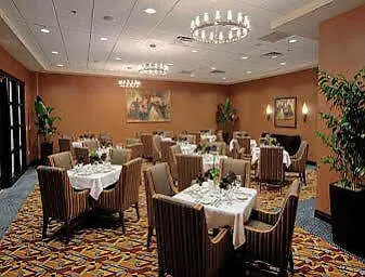 Sheraton Naperville 3*